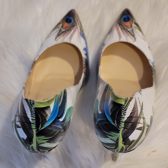 Beatiful Heels - Picture 2 of 2